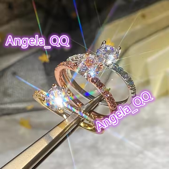 Wholesale Classic Crystal Wedding Rings for Women Trendy White Engagement Anniversary Jewelry for Parties Bridal