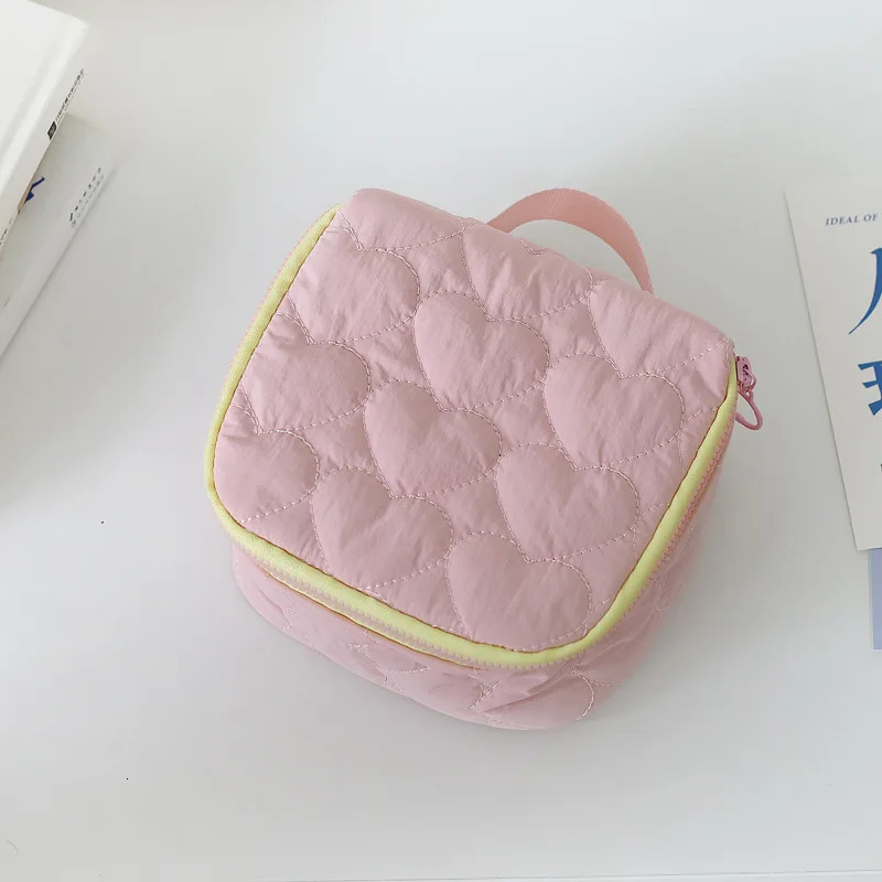 Korean Version Cute Love Makeup Bag Large Capacity Portable Travel Handbag Wash Bag 250528