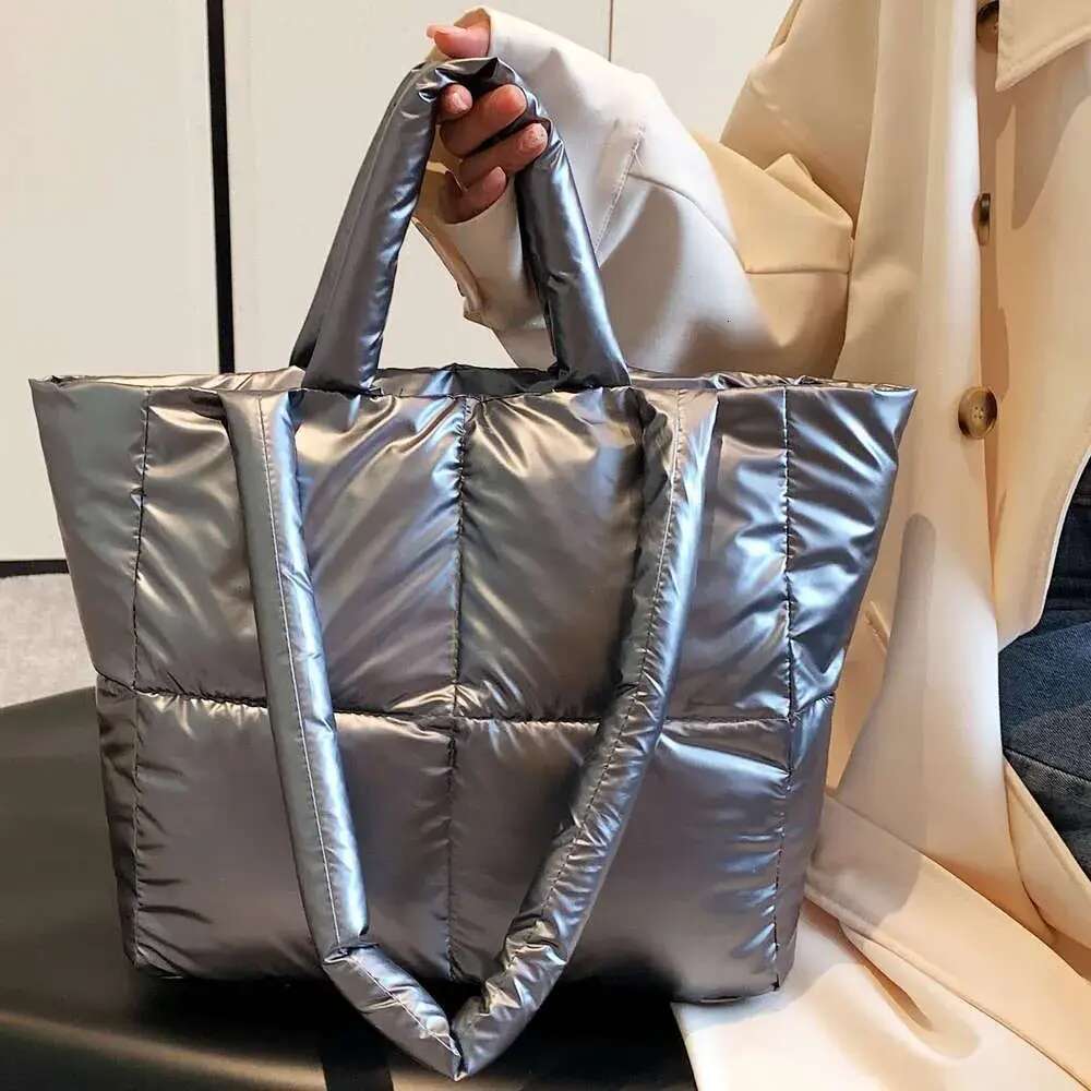 Chic Soft-Quilted Tote Bag | Durable and Roomy Women's Accessory