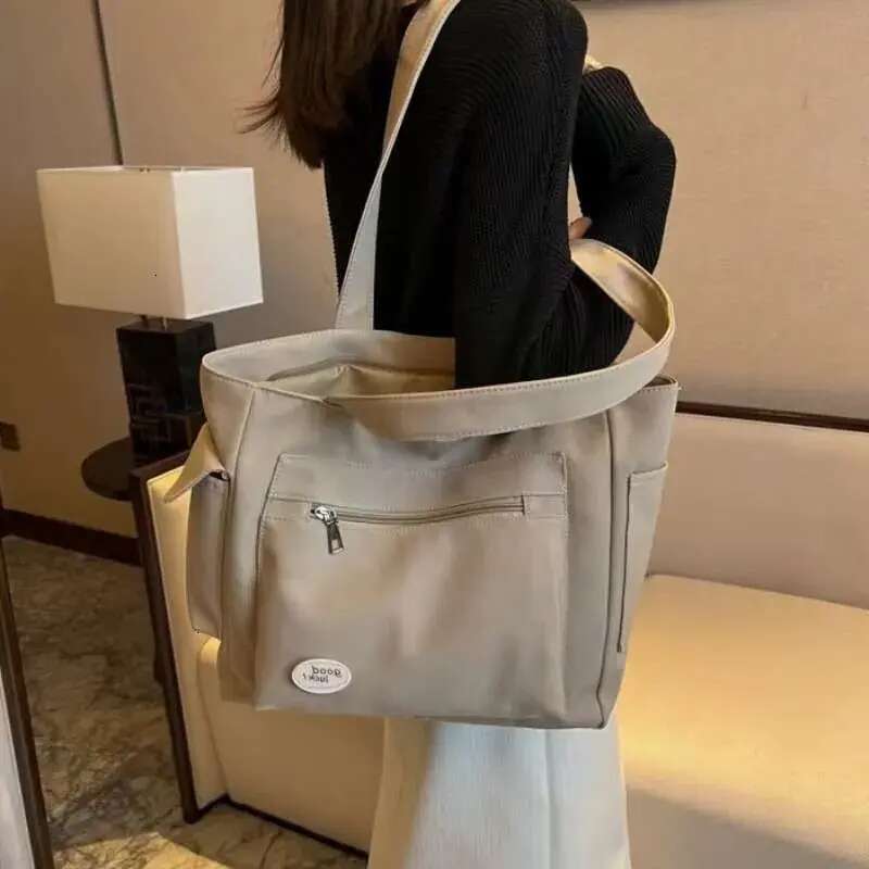 Women's Fashion Shoulder Class Large Capacity Student Tote 2023 New Canvas Commuter Handbag Women Bag