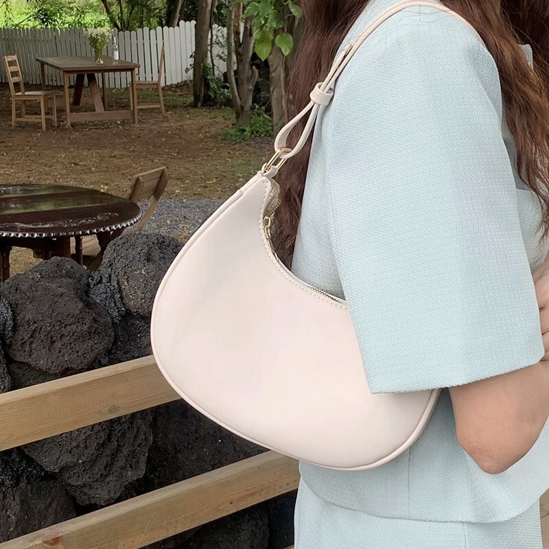 New armpit bag half moon bag fashion shoulder bag fashion rectangular bag designer fashion large capacity women s crossbody bag