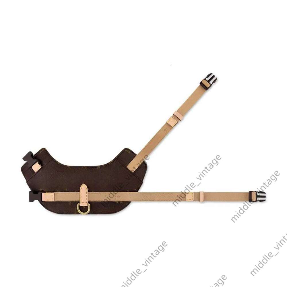 New Designer Fashion Harness Adjustable Safety Buckle Puppy Vest Style Cat Wear Trendy Brand Dog Chest And Back Leash Set Genuine Leather Material