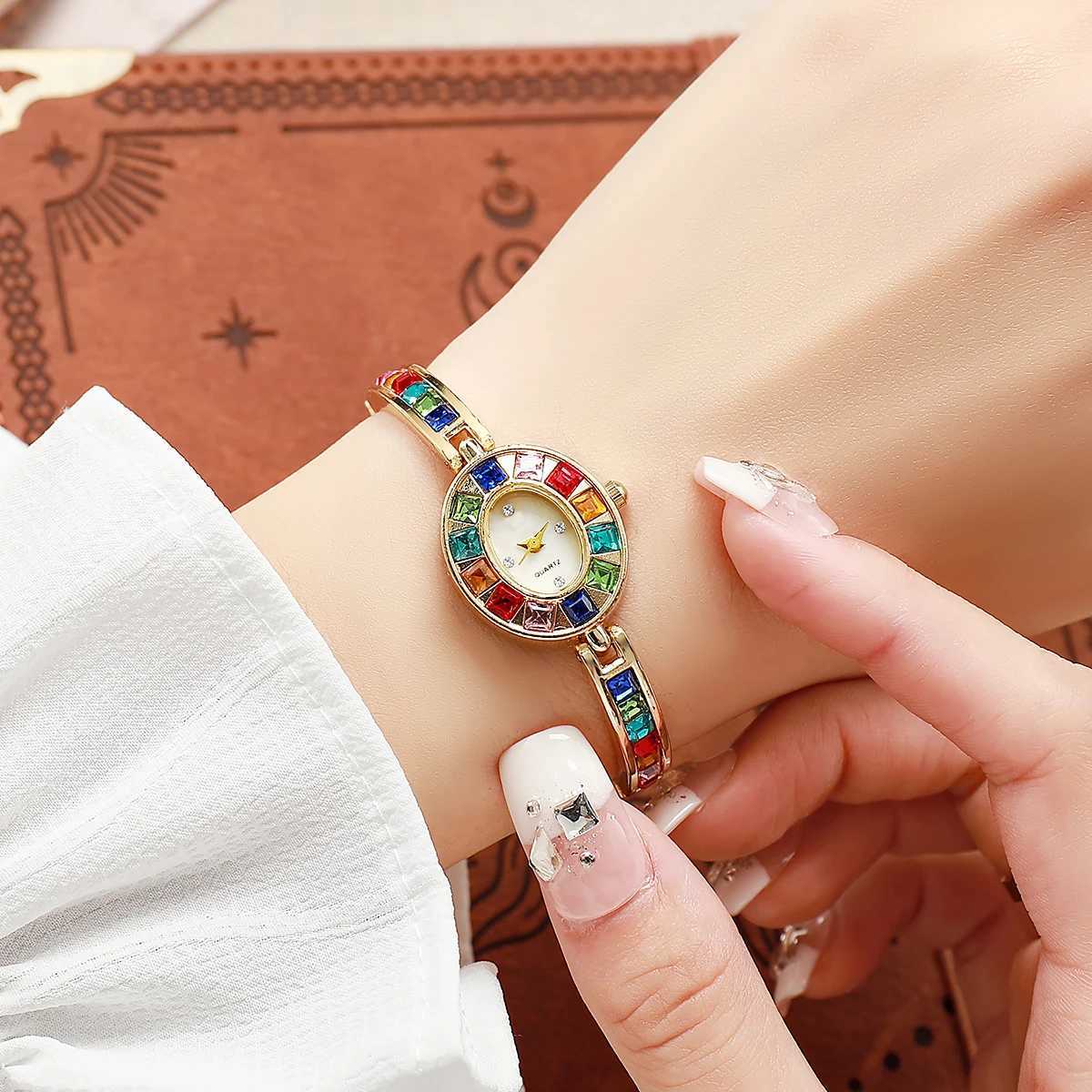 Cross border new bracelet style womens watch fashion gradient rainbow light luxury womens watch oval bracelet watch for women XJ250527