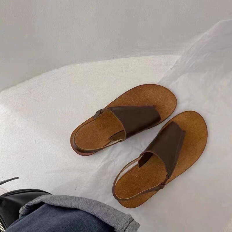 French Style Genuine Leather Simple Flat Roman Women Summer New Beach Casual Toe Post Sandals for Outdoor Wear