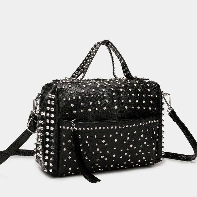 Women's designer purses and handbags Shoulder bags vintage Rivet tote for women Large capacity travel bag purse