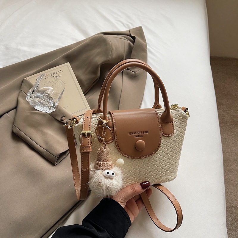 Luxury Brand Designer Bag Small And Niche Handbag Trendy Contrasting Color Woven Women's Textured Dumpling Bags, Single Shoulder Crossbody Bags