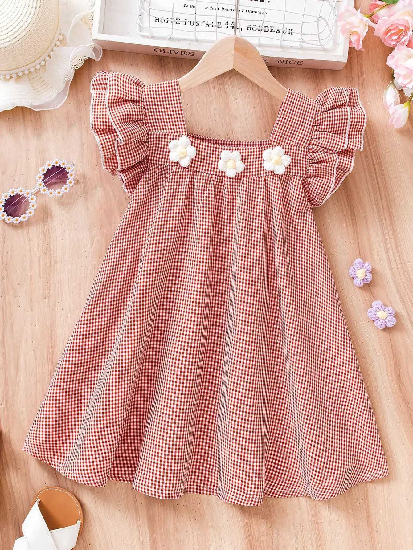 Girls Red White Gingham Dress with Flutter Sleeves Floral Accents - Perfect for Holidays/Outings Age 4-7 Spring/Summer X250528