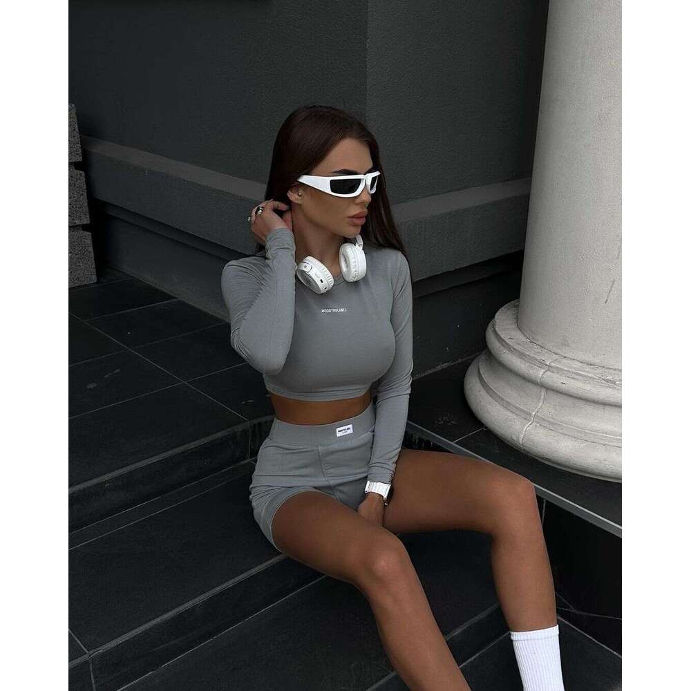 Women's INS Knitted Crew Neck Long Sleeve Solid Color T-Shirt and Shorts Set Two Pieces