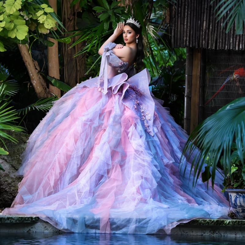 Pink Lavender Quinceanera Dresses Off Shoulder Ball Gown Sweet 16 Dress Beading Crytal Applique Flower Tull Birthday Party Vestidos 15 Anos