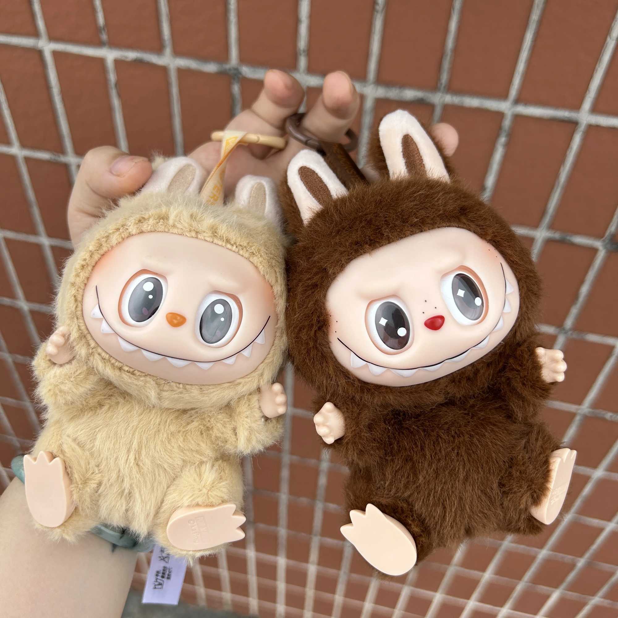 Labubu The Monsters Vinyl Face Doll -Moving aron Doll Blind Box Bag Decoration KeyChain Kid Xmas Gifts 1 1 Mystery Box X250528