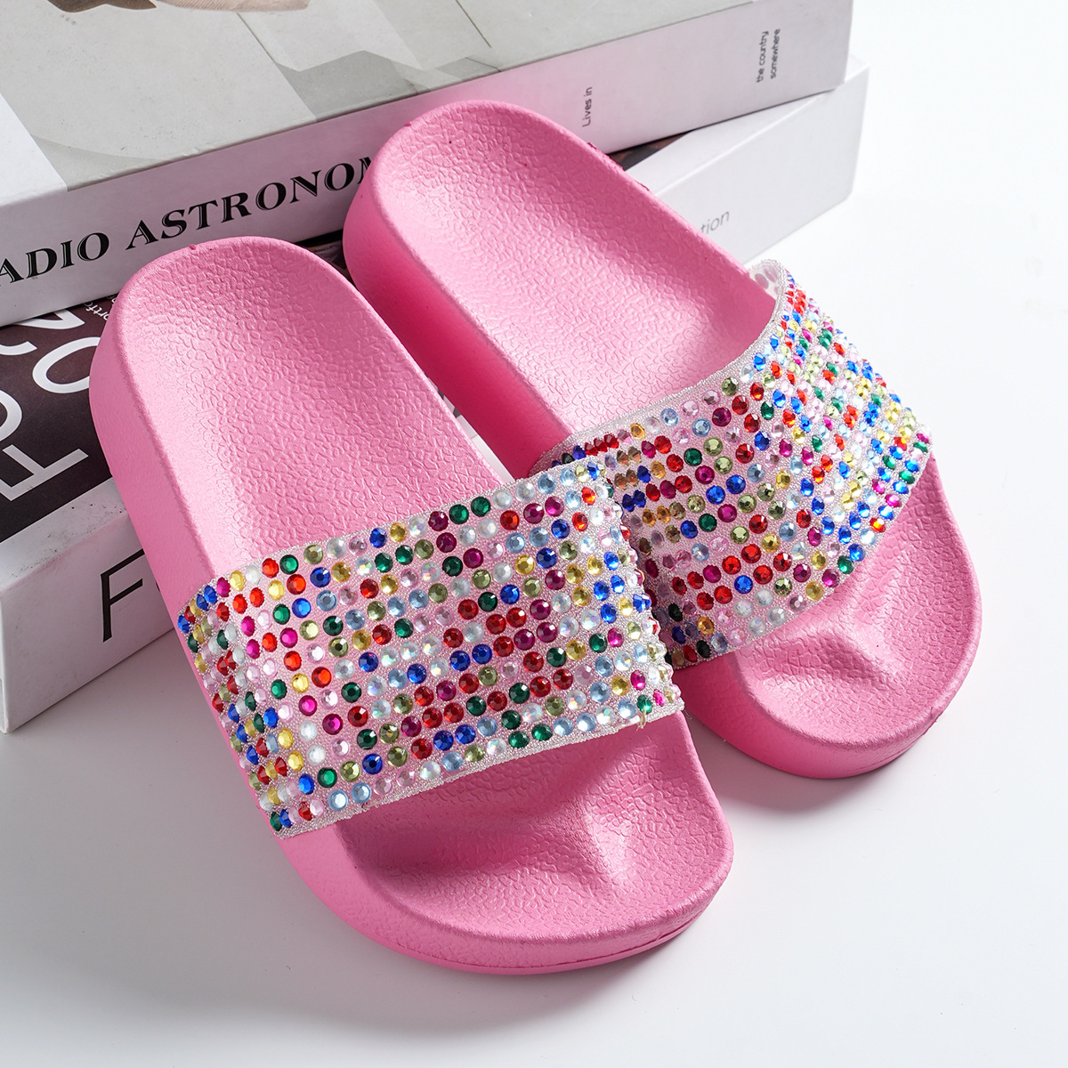 Girl Slippers Trendy Style Kids Designer High Quality Beach Shoes Kidsnest Slippers Fashion Children Casual Youth Slippers Size US7.5C-US3Y K0689