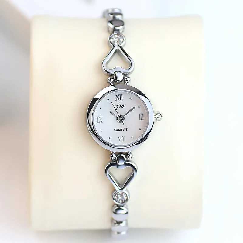 Women Bracelet Watch Exquisite Silver Rose Gold Ladies Luxury Wristwatches Rhinestone Simple Fashion Female Quartz Relogio Clock XJ250527