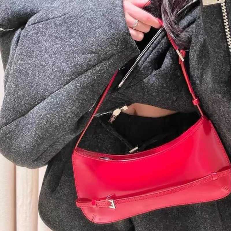 1Pc French Niche Design Cowhide Shoulder Handbag Womens High-End Party Red Wedding Bag Fashion Handheld Underarm Bag Y250528