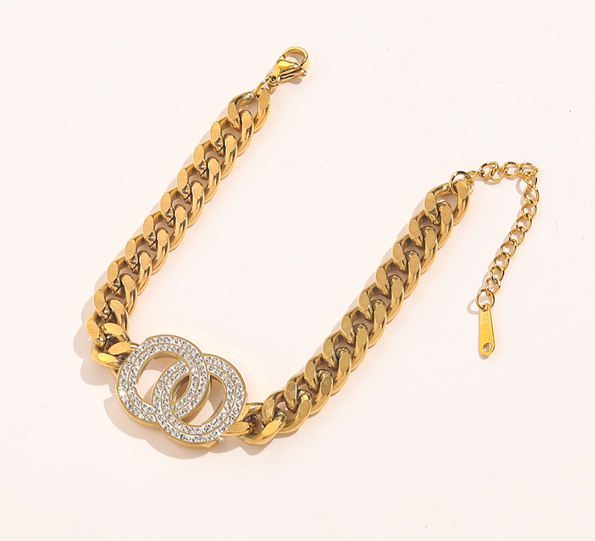 Designer Bracelets Bangle Gold Plated Letter Pendants Wristband Cuff Chain Women Bracelet Gift Family Couple