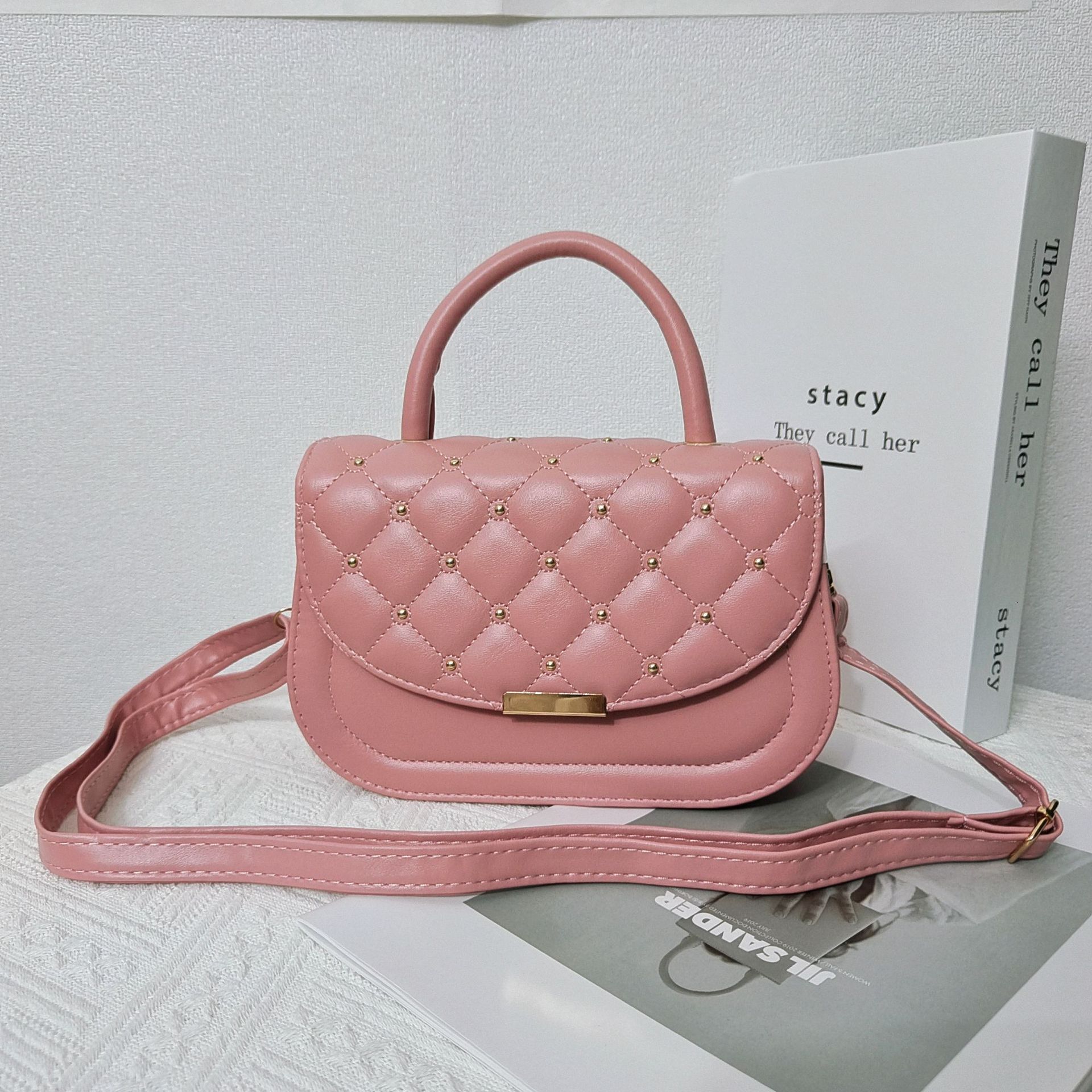 High quality brand, high-quality new style, free designer bag, fashionable charm, diamond pattern handbag, shoulder bag, crossbody bag, new free desig