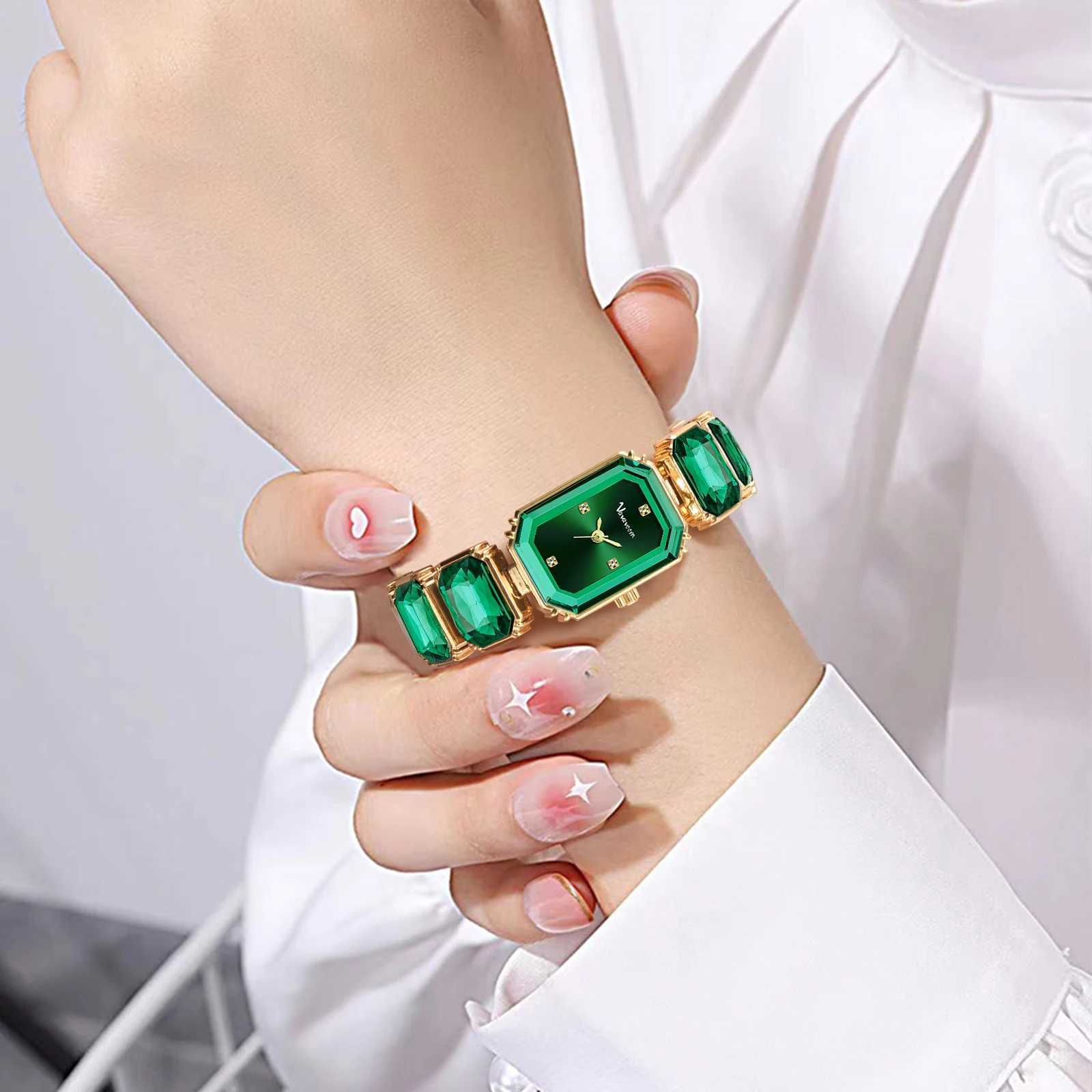 2025 New Women Watches Luxury Diamond Square Quartz Movement Stainless Steel Mesh Belt Original Gold Fashion Dress Womens Watch XJ250527