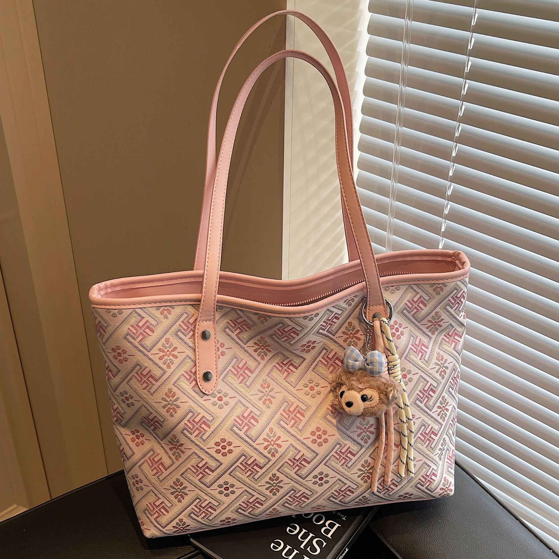 Luxury Brand Designer Bag 2025 Summer New Handbag Small Bag For Women Tote Chinese Style Bag New Sweet Exquisite Commuter Shoulder Crossbody Bag