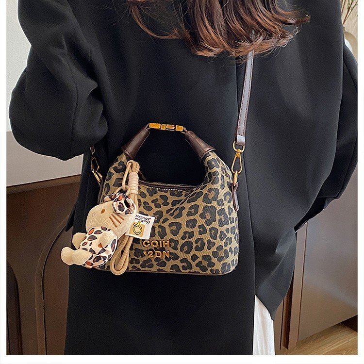 Luxury Brand Designer Bag Leopard Print Commuting For Women 2025 New Style Trendy, Versatile, Simple Design, Crossbody Handbag