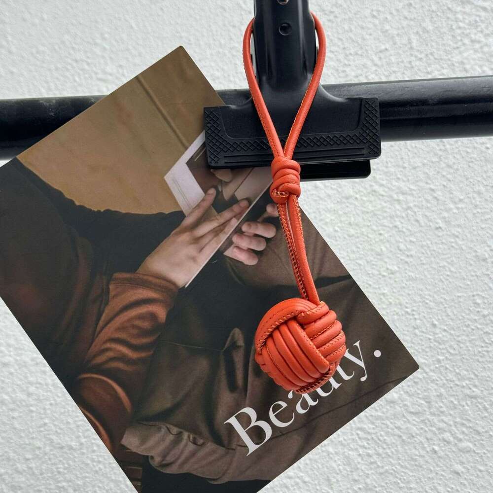 2023 Autumn Winter New Handwoven Niche High-end Underarm Shoulder Handbag Women's Bag Pendant