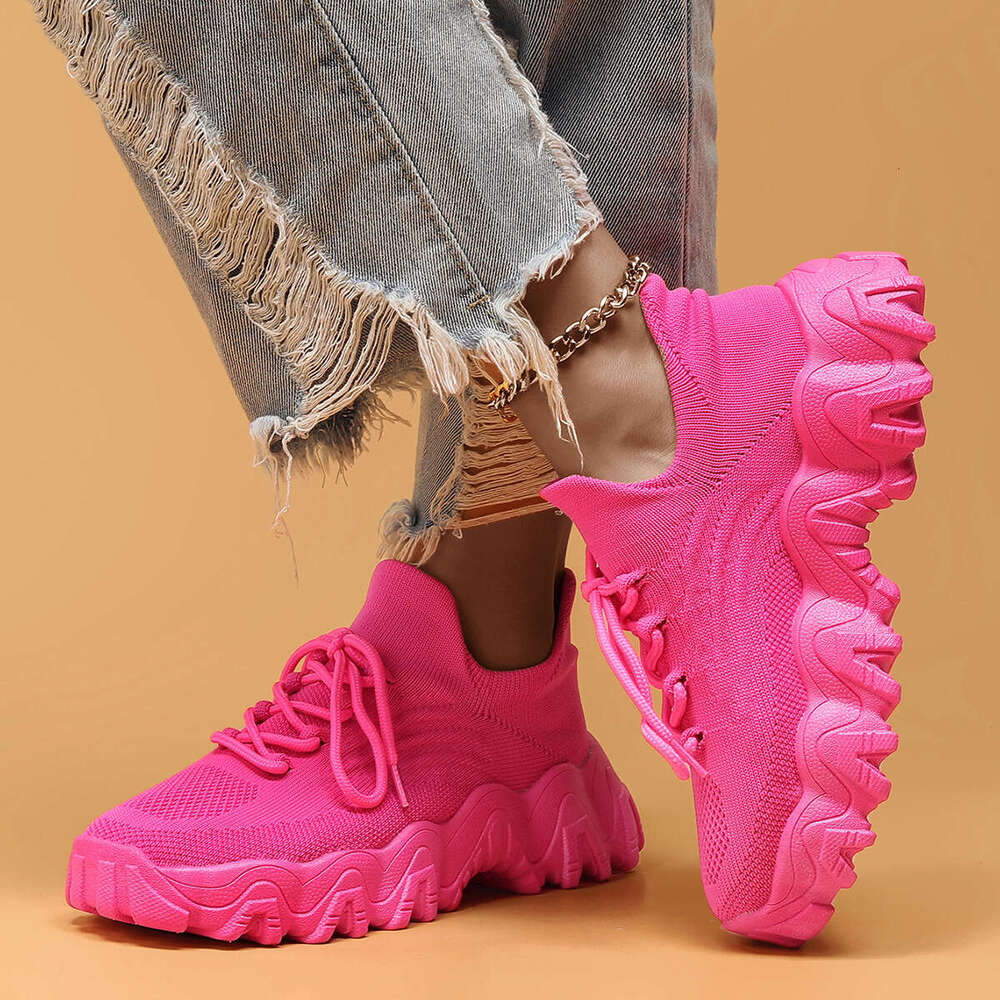NEW TOP Large size sports for women, breathable fly knit socks, one foot lazy shoes