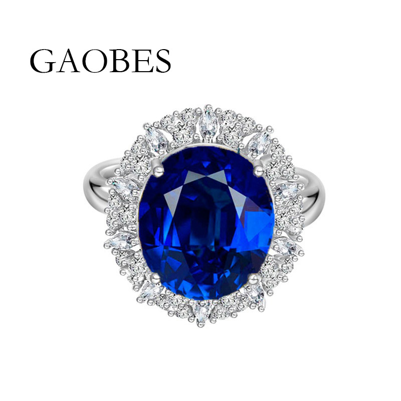 Elegant Cocktail Ring Set by Designer Craftsmanship Dazzle Your Fingers with Radiant Stones