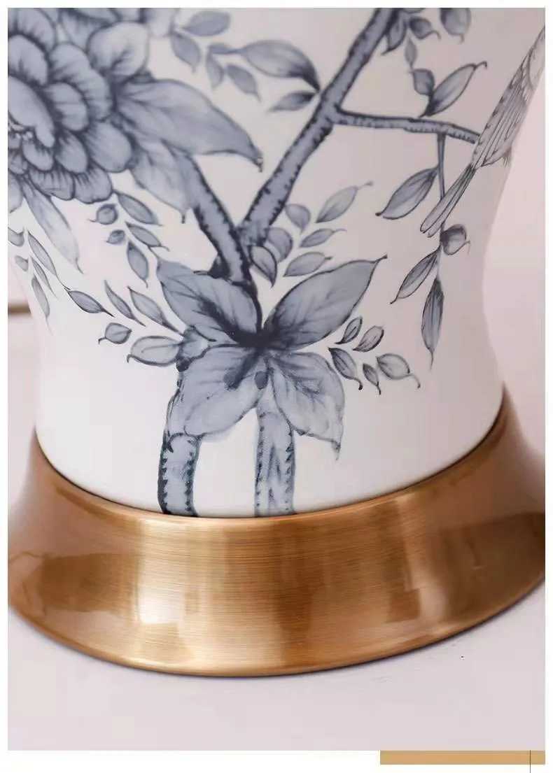 Classical blue and white ceramic desk lamp Chinese living room study desk lamp master bedroom desk lamp W250528