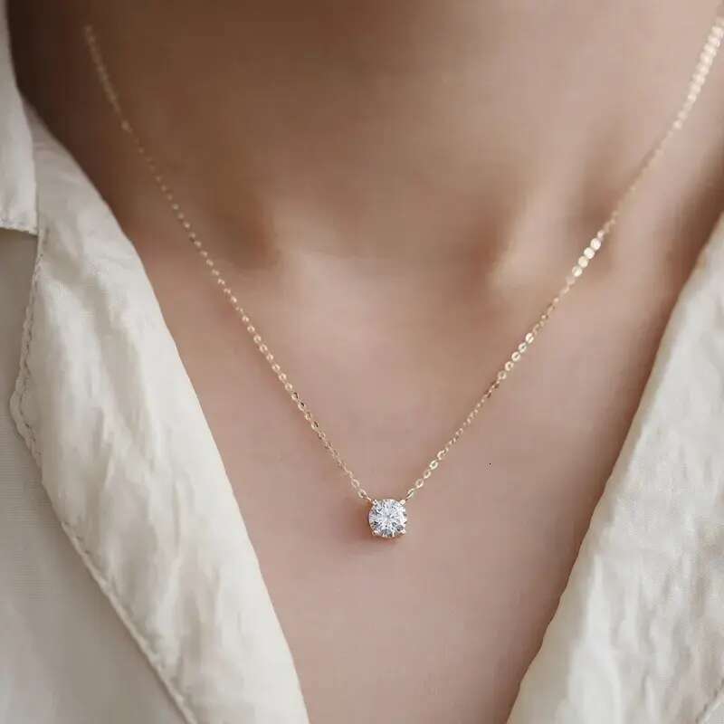 2024 Choucong Moissanite Dia Pendant Simple Fashion Jewelry Real 100% Sterling Sier 14K Gold Solitaire Gemstones Women Beach Clavicel Necklace Gift