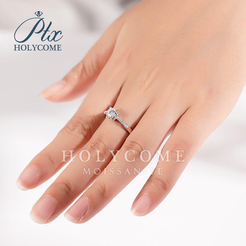 High Quality 925 Sterling Silver Moissanite Ring Wedding Engagement Party Gift Round Cut D VVS 0.5CT GRA Moissanite Ring with Side Zircon Ring for Wom