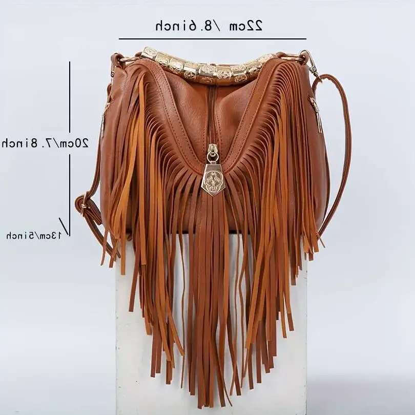 Fashionable and casual Western style shoulder solid color tassel decoration crossbody bag, suitable for women
