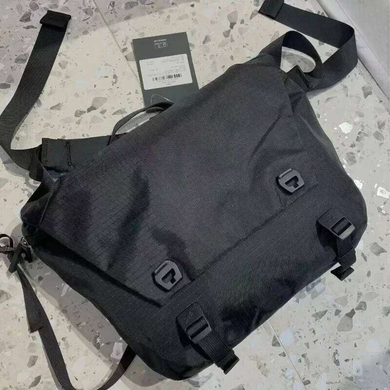 Stylish Multi-functional Flip Cover One-Shoulder Crossbody Bag Big Capacity Backpack Storage Pouch