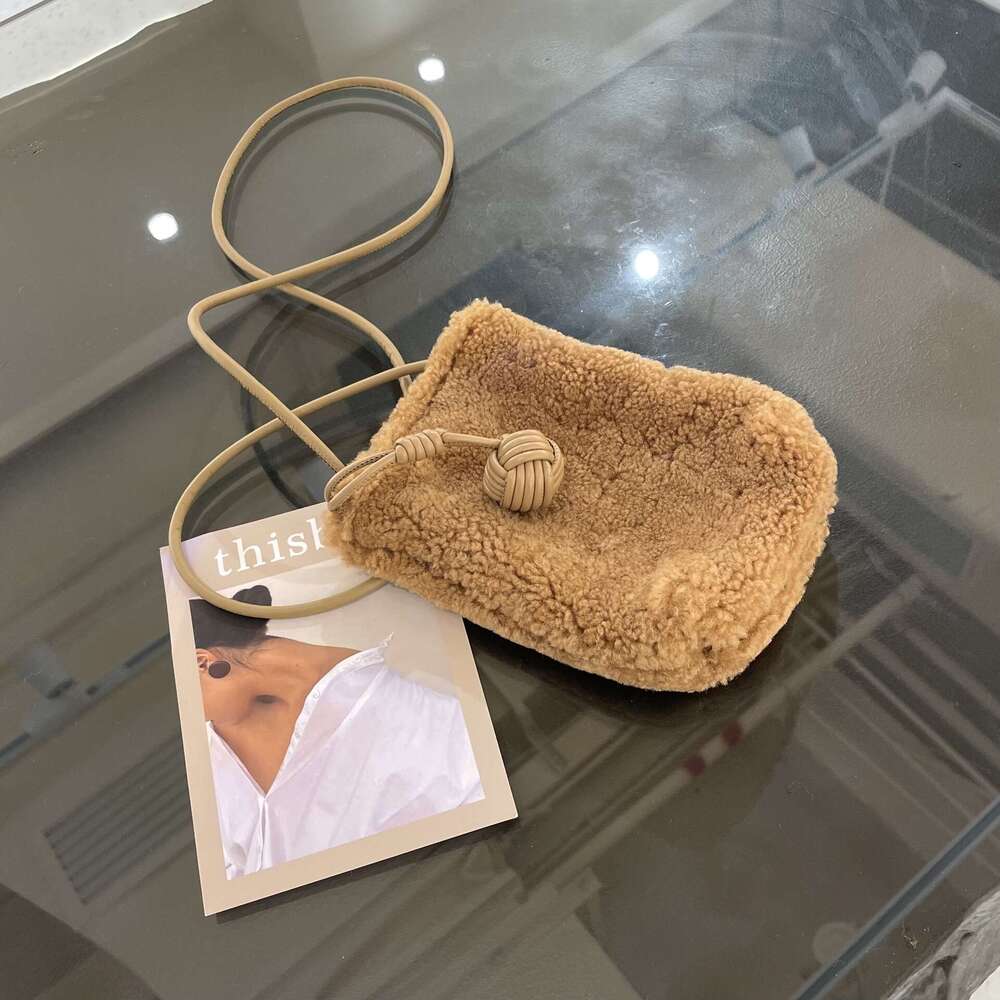 Phone for Women 2023 New Crossbody High-end Niche Christmas Plush Fashion Genuine Leather Shoulder Bag