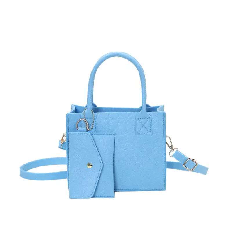 Elegant Felt Material Shoulder Handbag for Ladies Versatile Designer Crossbody Messenger Bag with Zipper Detail