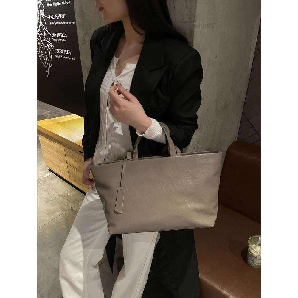 Genuine leather fashion Women's shoulder bag Designer high quality leisure large capacity ladies handbag Female