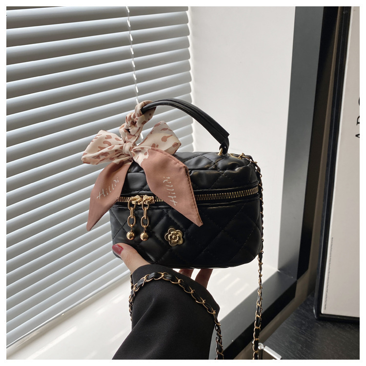 Fashion Mini fashion Women s Bag New Handheld fashion Quilted Chain Bag Crossbody Bag Bow Women s Shoulder Bag Designer Women s Crossbody Bag