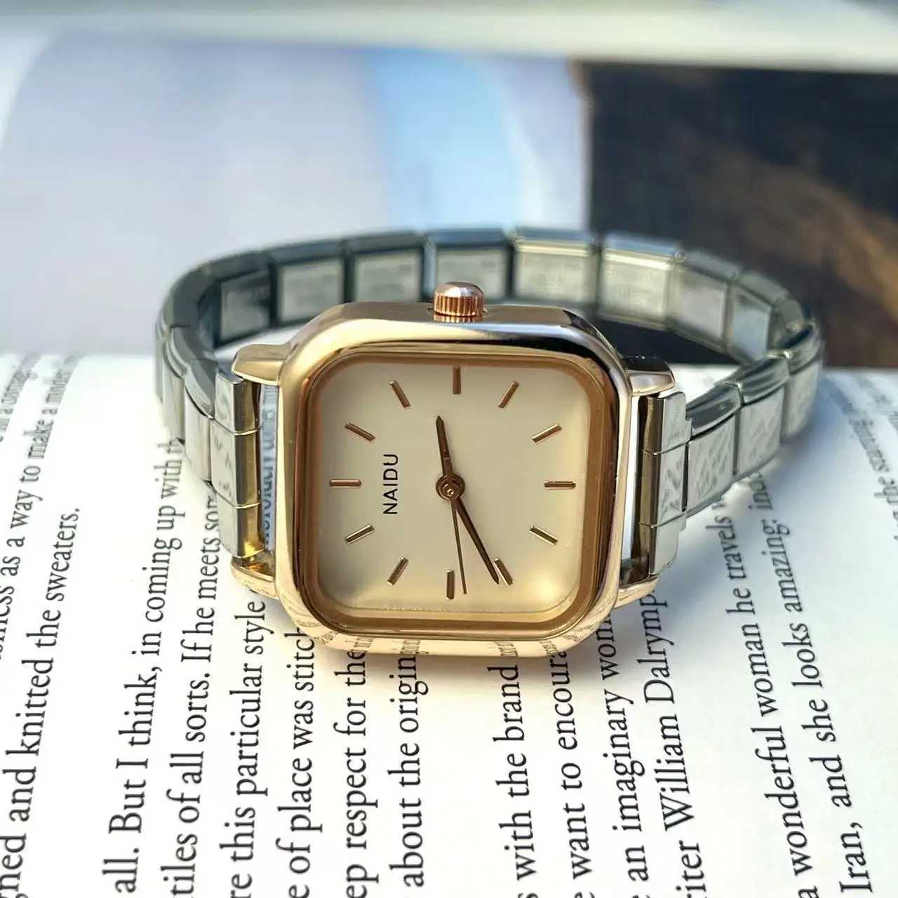 Stylish Silver Square Quartz Watch Chic Minimalist Design Color Stainless Steel Strap Party Birthday Daily Gift XJ250527