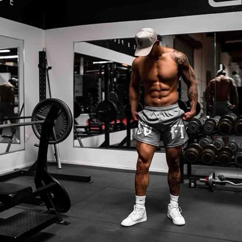 Quick-Dry Fitness Sports Gym Shorts Summer Mesh Breathable Loose Fit Running Training Basketball Pants for Men 2025 New Design X250528