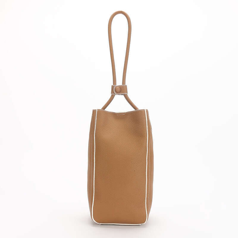 2023 New Korean Style Niche Women's Fashion High-end Underarm Simple Single Shoulder Large Capacity Bucket Bag
