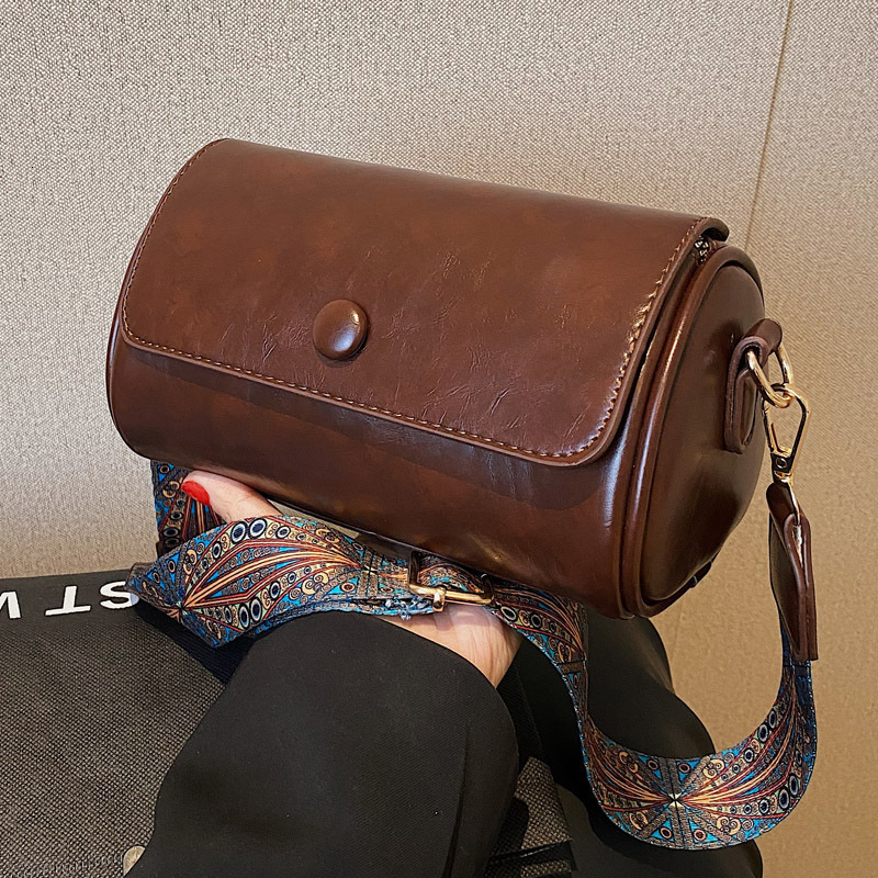 2025 new small women's niche trendy spring designer multifunctional broadband shoulder crossbody bag cylindrical bag