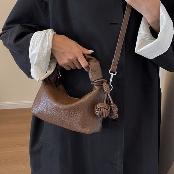 2025 popular women's armpit autumn and winter new fashionable handbag designer multifunctional single shoulder dumpling bag crossbody bag