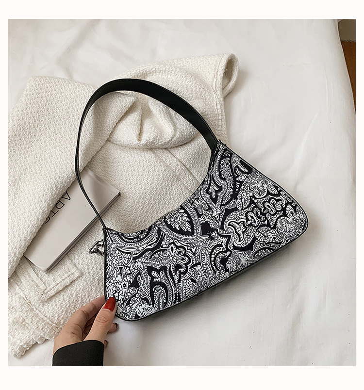 Luxury Brand Designer Bag 2021 Autumn Winter New Women's Bag Trendy Fashion Shoulder Bag Simple Stylish Crossbody Bag Underarm Bag Women's B