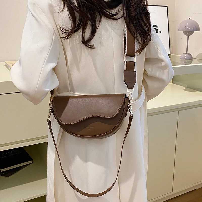 2025 new bag for women simple and casual single shoulder armpit bag fashionable and trendy crossbody saddle bag for women. Y250528