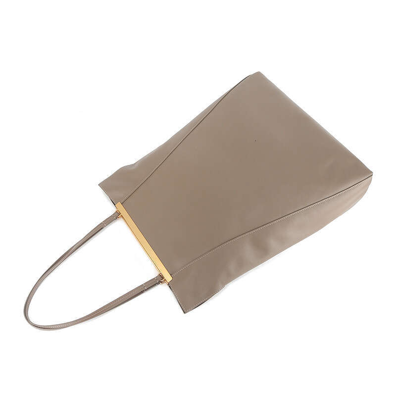 Large Capacity Tote Style 2024 New High-end Genuine Leather Women's Bag Casual Simple Handbag