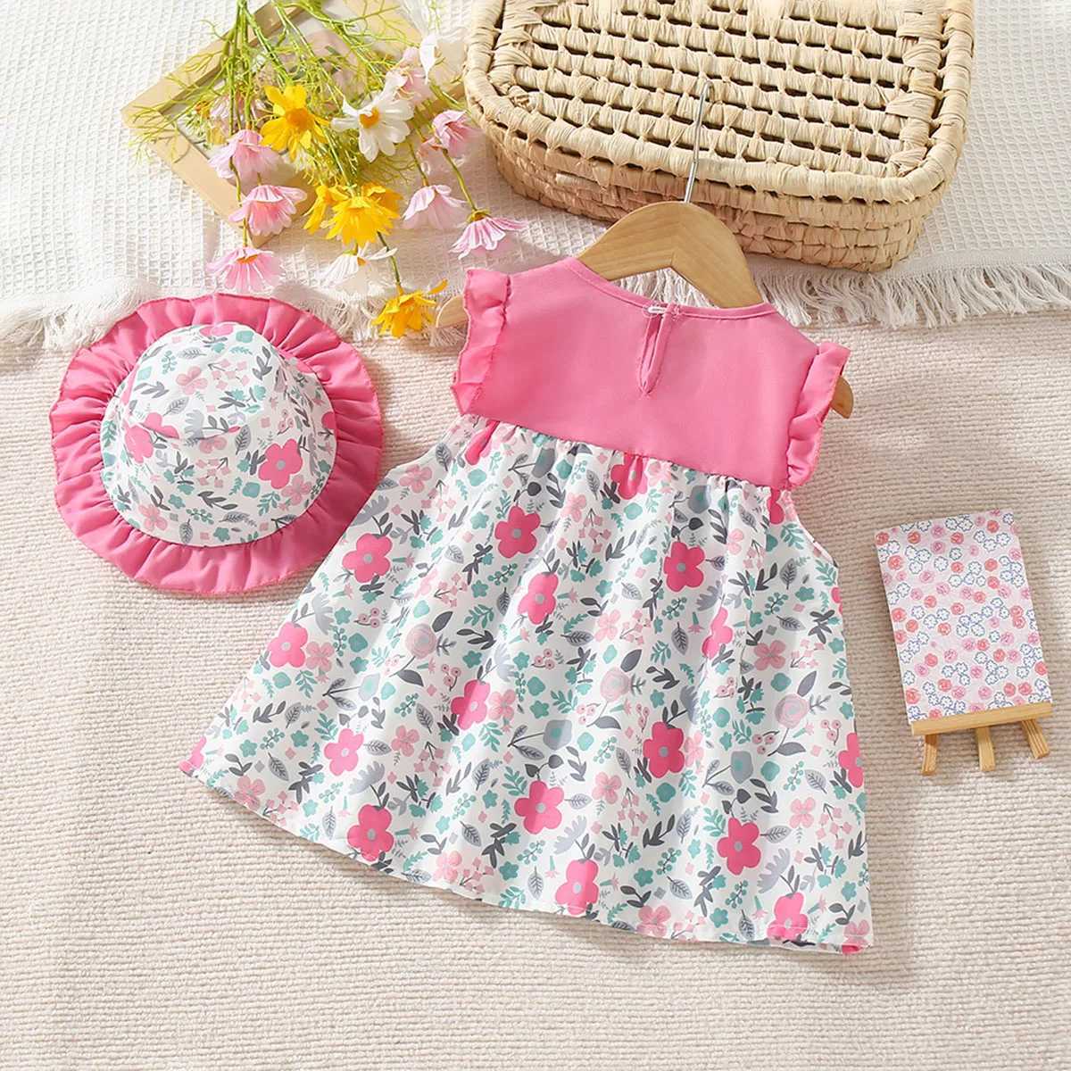 New Summer Baby Girl Floral Dress Girl Sleeveless Pure Cotton Newborn Birthday Dress Comes with Sun Hat X250528