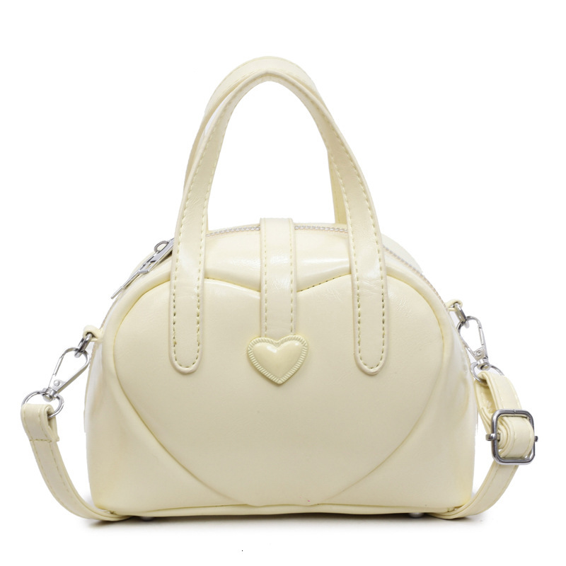 2025 New Summer Fashion Women's Bag Premium Texture Handbag Crossbody Bag Casual Single Shoulder Bowling Bag Designer Love Pattern Solid Color Si