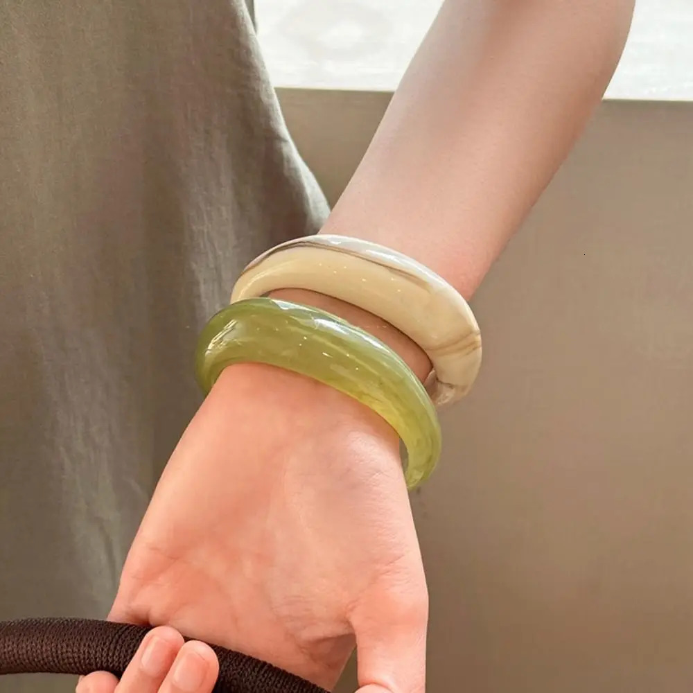 Europe American Style Wide Open Bangle Irregular Acrylic Resin Temperament Fashionable Exaggerated Bracelet Women 250517