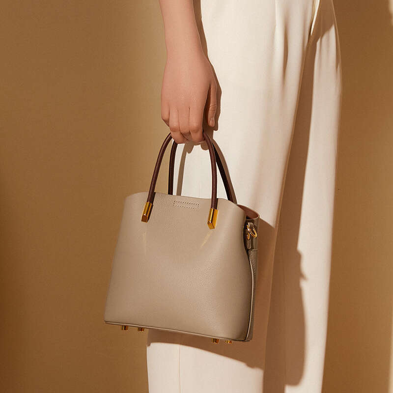 Spring Summer Niche Genuine Leather Bucket For Women Versatile Stylish Handbag High-End Casual Crossbody Cowhide Bag B5
