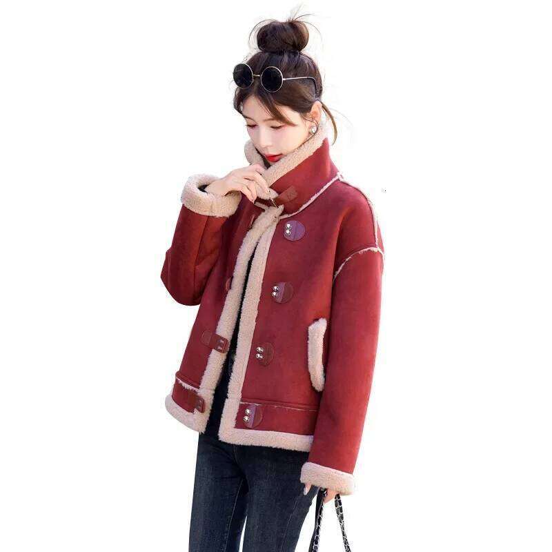 Women's Short Thickened Winter Jacket Fur Leather Integrated Lambskin Deer Veet Simulation Small Size Outerwear Coat