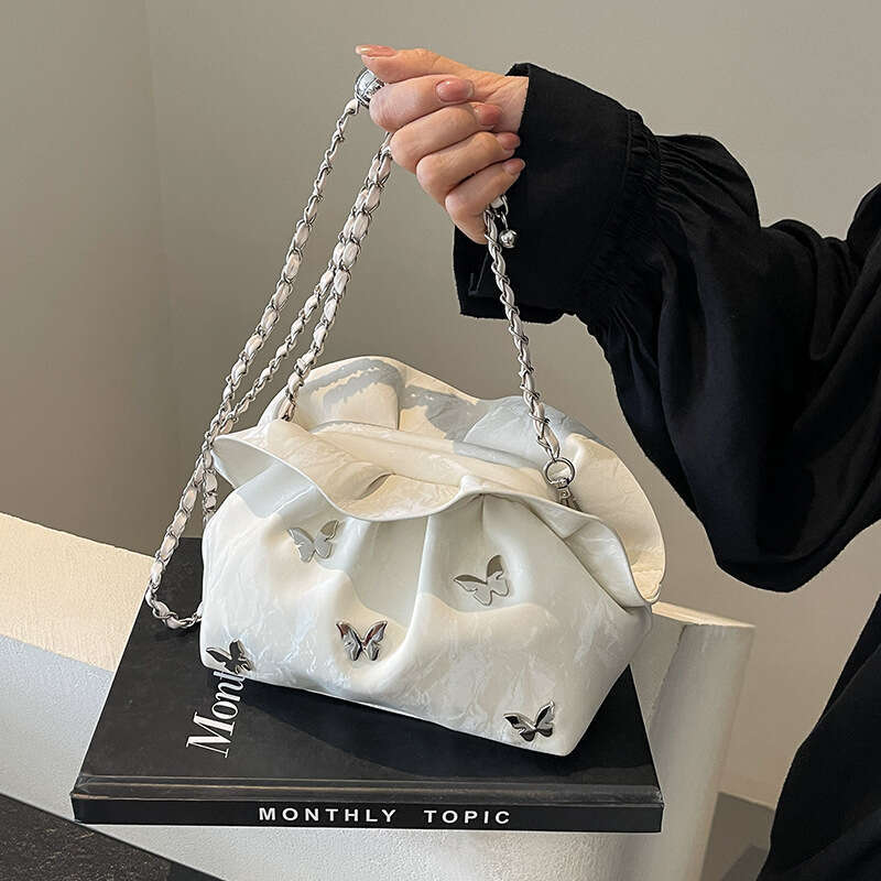 Summer Super Popular Niche Pleated Cloud For Women 2024 New Trend Versatile Chain Shoulder Crossbody Small Bag