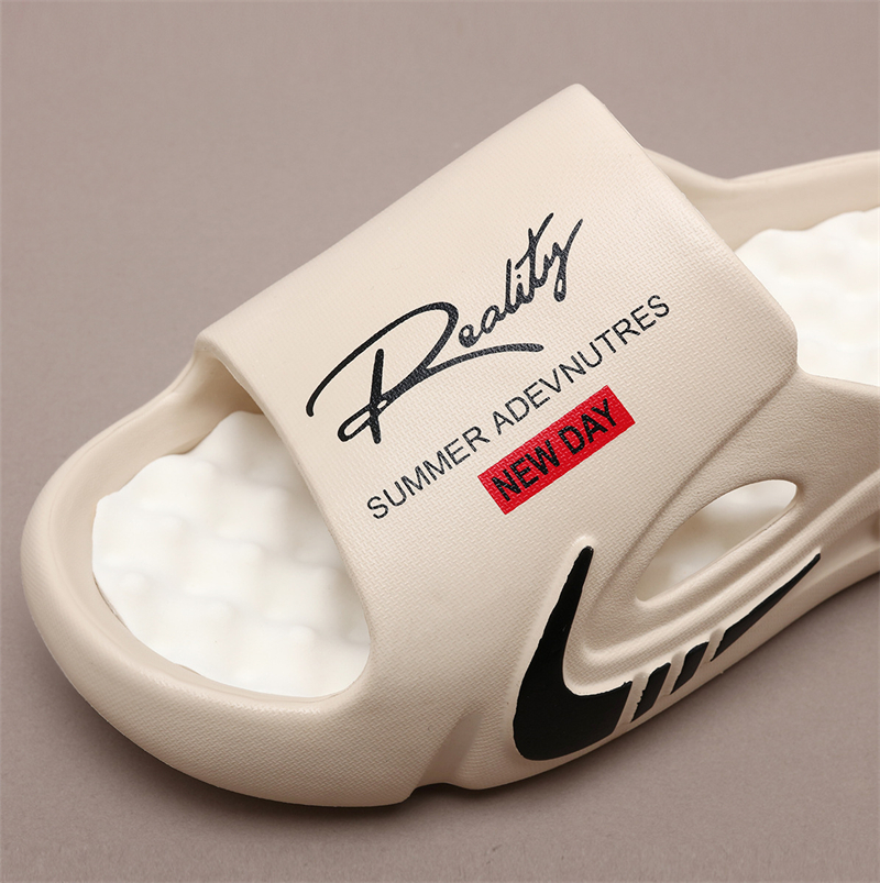 hot free shipping designer Sandals for man Vintage Outdoor Recreation breathable and fashionable slipper black white