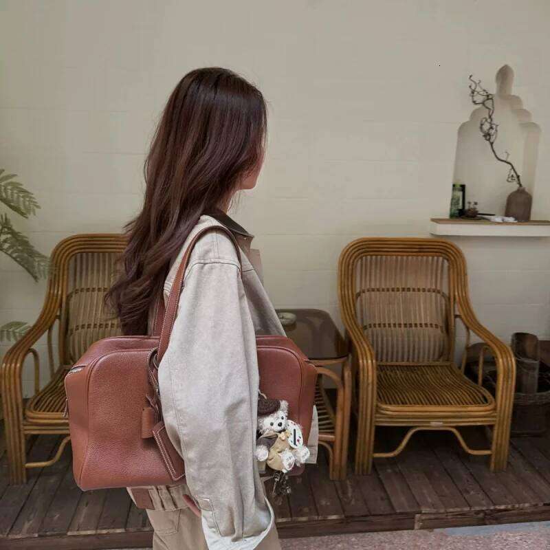 Cowhide Commuter Travel Large Capacity Genuine Leather Shoulder Handbag Big Bags For Women Trendy Shopping Carry Tote Bag